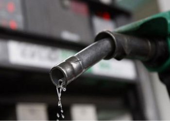 رفع سعر البنزين بشقيه 1.5 قرشا والديزل 2.5