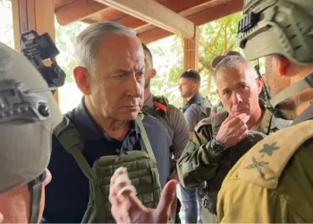 صحف عبرية تدعو للإطاحة بنتنياهو فورا .. مستقبل “الدولة” في خطر