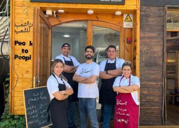 الأردني الكويتي الداعم الأول لمطعم عزوتي