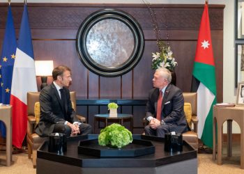 الملك للرئيس الفرنسي .. وقف الحرب على غزة ضرورة قصوى