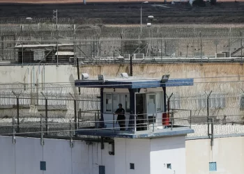 معظهم أطفال.. من هم الأسرى الفلسطينيون في صفقة التبادل؟