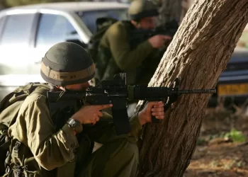 قناصة إسرائيل يطلقون النار على مستشفى القدس بغزة