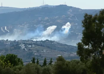 50 صاروخا من جنوب لبنان .. أعنف هجوم على إسرائيل من بدء الحرب