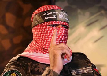 الملثم .. الاحتلال واهم وغبي وليعلم أننا سننفجر غضبا في وجهه