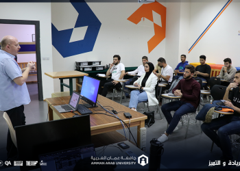 طلبة عمان العربية يطلعون على تجربة شركة Step by Step