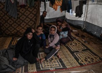 أمطار غزة… نازحون تحت القصف والبرد والجوع