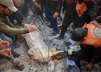 عشرات الشهداء في خانيونس والاحتلال يقصف مسجدا