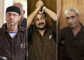 حماس تصر على الإفراج عن 3 بينهم مروان البرغوثي