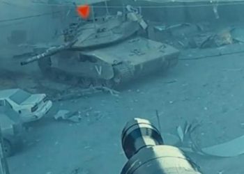 القسام تستهدف دبابة وسرايا القدس تقصف حشوداً لجيش الاحتلال