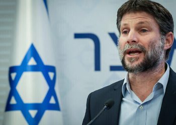 اسرائيل تهدد .. سنسوي بيروت ولبنان بالأرض