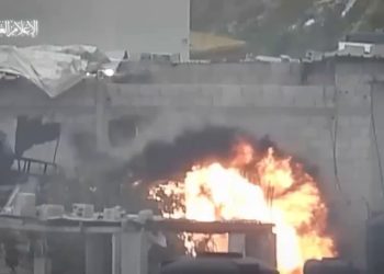 المقاومة تصعد عملياتها .. قنص وتفخيخ أنفاق وتفجير آليات و صواريخ نحو تل أبيب