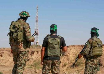 عاجل .. حماس للسلطة “اوقفوا التنسيق الأمني”