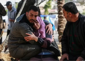 مأساة بمجمع ناصر الطبي.. وصفارات الإنذار تدوي بغلاف غزة