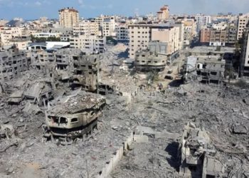 الاحتلال ينسف عدداً كبيراً من منازل مدينة غزة تمهيداً لاعادة الاستيطان فيه