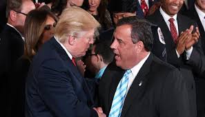 المرشح الجمهوري المناهض لترمب ينسحب من السباق الرئاسي