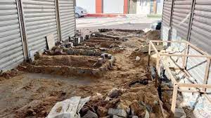 غزة .. قبور عشوائية بسبب اشتداد وتيرة القصف الإسرائيلي الدموي