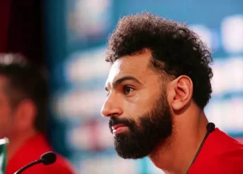 محمد صلاح يترك منتخب مصر ويعود إلى ليفربول