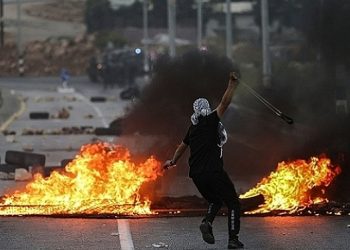 استشهاد فتى برصاص الاحتلال وإصابة آخرين بمواجهات في بيتا قرب نابلس