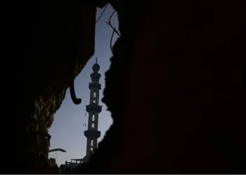 142 يوما على حرب غزة | غارات عنيفة.. ومساع لصفقة جديدة قبل رمضان