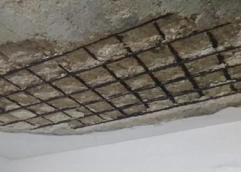 العناية الإلهية تحول دون موت عائلة بعد سقوط سقف منزلها في اربد