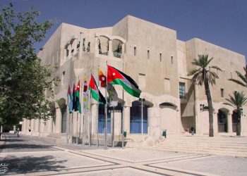 مواطنون يشكون من ارتفاع كبير على ضريبة المسقفات