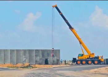 مصر تستعد لقبول والسماح بتهجير سكان القطاع