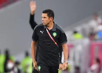 صانع إنجاز الأردن التاريخي يترك منصبه لأسباب “عائلية”