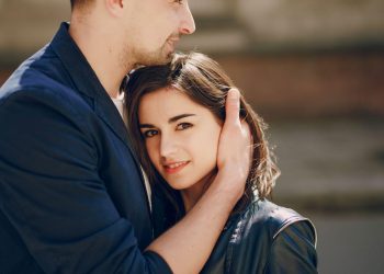 هذه الأبراج لن تتخلى عنك أبدًا حتى في الأوقات الصعبة