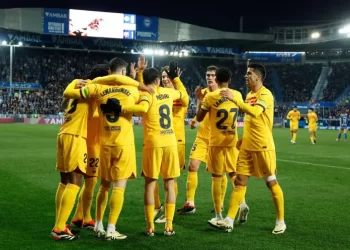 توتنهام يجهز عرضًا خرافيًا للتعاقد مع نجم برشلونة