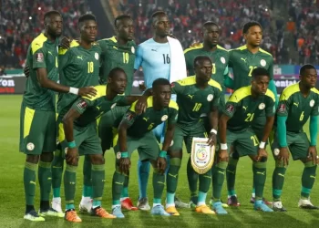 نجم منتخب السنغال على رادار مانشستر يونايتد في الصيف
