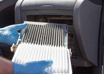 السجن 3 سنوات لمواطن عبأ فلتر هواء سيارته بالمخدرات