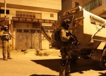 اشتباكات مسلحة بين مقاومين وقوات الاحتلال خلال اقتحام مناطق بالضفة الغربية