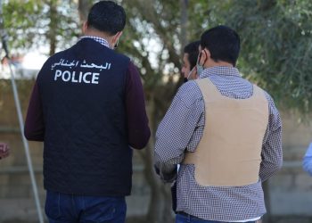 صديق يقتل صديقه ويحرق جثته في إحدى المباني المهجورة في عمان