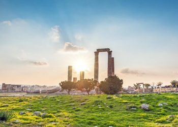 أجواء مشمسة ودافئة في أغلب مناطق الاردن