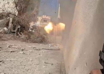 المقاومة تستهدف آليات الاحتلال بالقذائف.. و”كيسوفيم” بالصواريخ