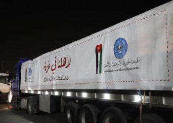 وصول قافلة المساعدات الأردنية الغذائية الأكبر إلى غزة