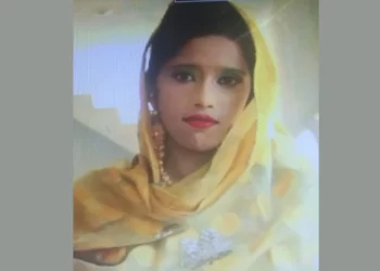 “جريمة شرف”.. شاب يخنق شقيقته حتى الموت وأخيهما الآخر يصور !