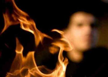 الزرقاء.. شخص يهدد بإنهاء حياته بسبب نائب أخلف وعده