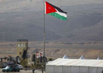 إعلام عبري..بدء اعتراض المسيرات في أجواء الأردن