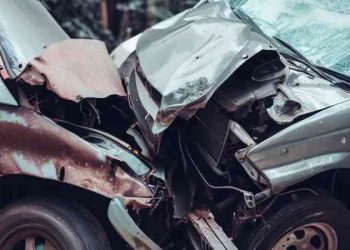 3 إصابات في أغرب حادث تصادم بالعقبة