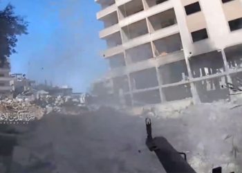 المقاومة الفلسطينية تخوض اشتباكات مباشرة ضارية مع قوة راجلة للاحتلال