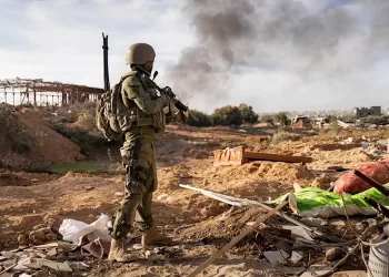 جيش الاحتلال يتعرض لهجوم “خطير” في كرم أبو سالم.. 10 إصابات بينها 4 ميؤوس منها