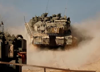 الاحتلال يبدأ عملية في حي الزيتون.. قصف جوي ومدفعي عنيف على رفح