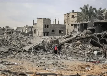 جرائم مستمرة .. شهداء وجرحى بتجدد القصف المدفعي والجوي على غزة