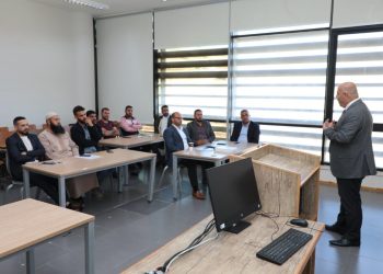 فريق من “عمان العربية” يتميز في برنامج تدريب المدربين (TOT) ضمن برنامج STEP