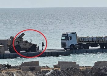 القوات الأمريكية تحمي رصيف غزة العائم و المستوطنات في الشمال (شاهد الصور)