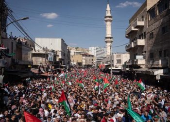 مسيرة في عمّان دعما لغزة وتنديدا بالصمت الدولي إزاء الجرائم الإسرائيلية