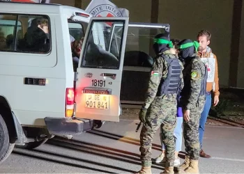 مقاومة ضارية بالشجاعية والحديث يعود عن صفقة التهدئة