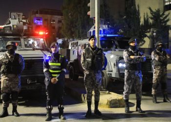 انتشار أمني كثيف وعمليات دهم شرق عمان غداة ضبط مواد متفجرة في ماركا