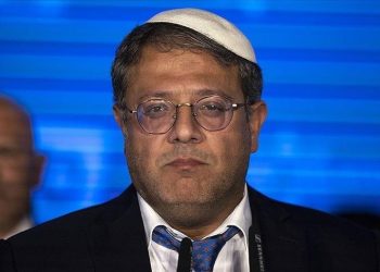 بن غفير يدعو إلى إعدام الأسرى الفلسطينيين بإطلاق الرصاص على رؤوسهم